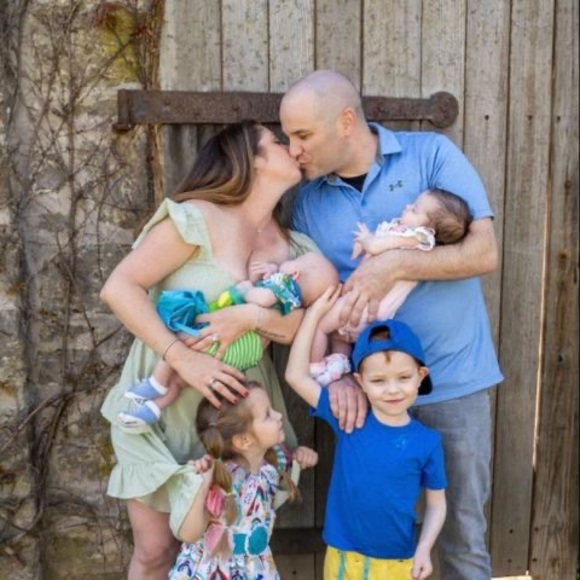 Meet your Posher, Stephanie - Picture 1 of 1